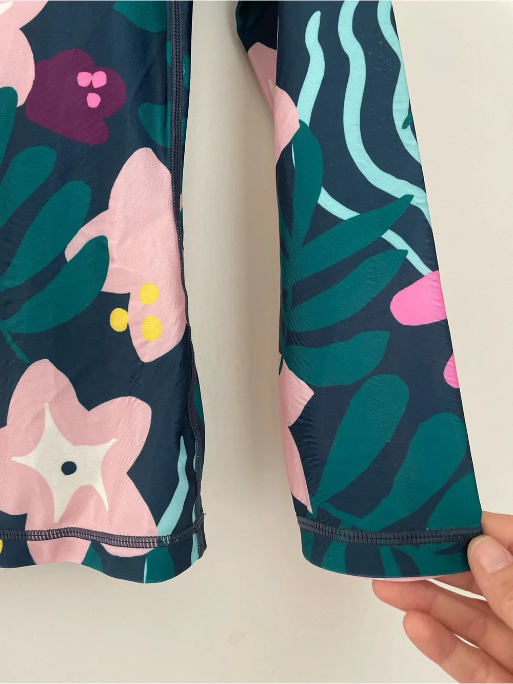 Tea Collection Girls Long Sleeve Floral Rashguard Swim Shirt Top Size 12